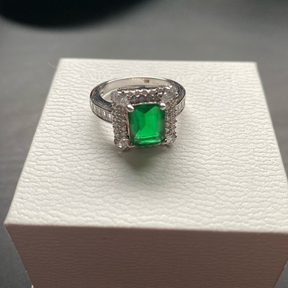 Jewelry - 925 Silver Emerald & Crystal Ring